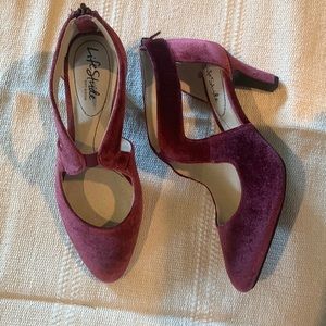 LifeStride Burgundy Velvet Heel